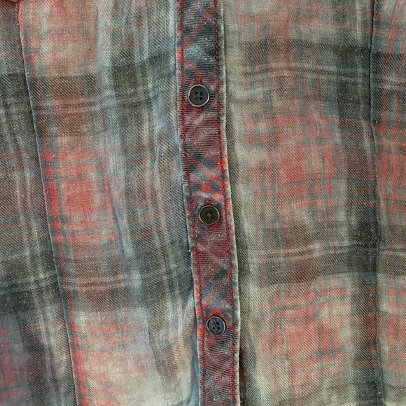Size S red, black & gray plaid shirt - Picture 3 of 7
